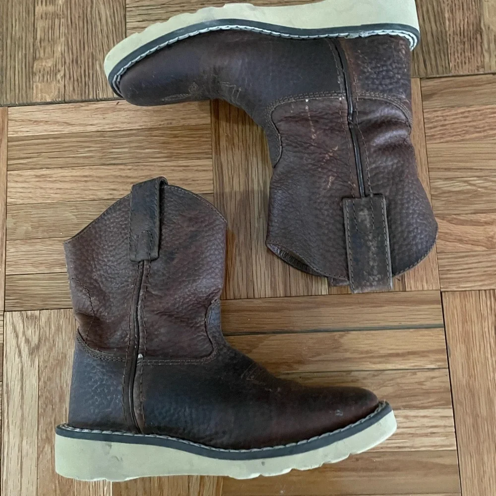 GUC Smoky Brown Leather toddler Boots with Cream Soles